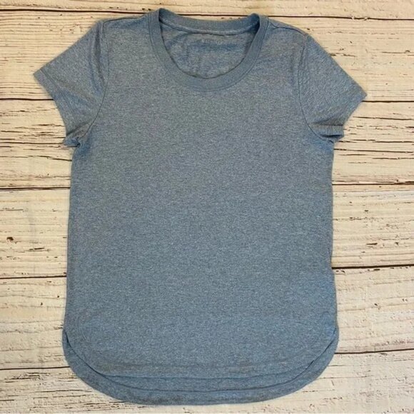 Athleta Womens Tee Shirt Uptempo Quarry Cottage Blue Short Sleeve Tee Size Small - Picture 10 of 10